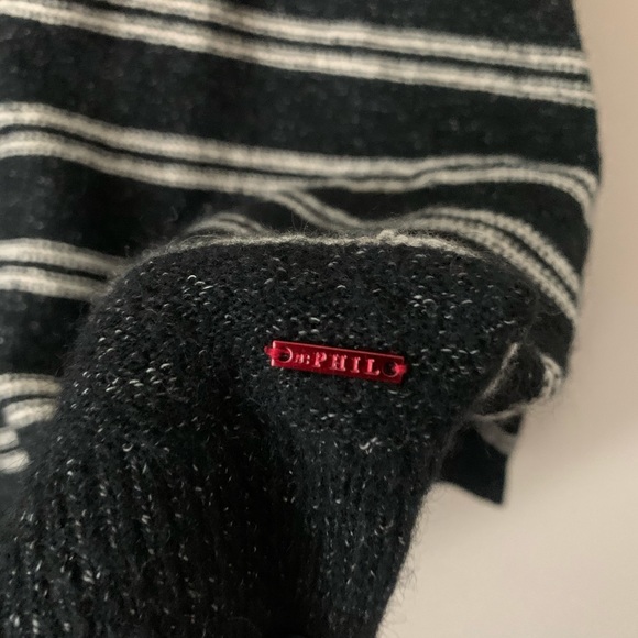 N. Philanthropy V Neck Striped Sweater NWOT - Picture 5 of 7